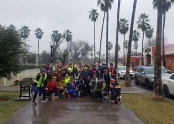 Supervisan autoridades y atletas, ruta del Maratón Binacional