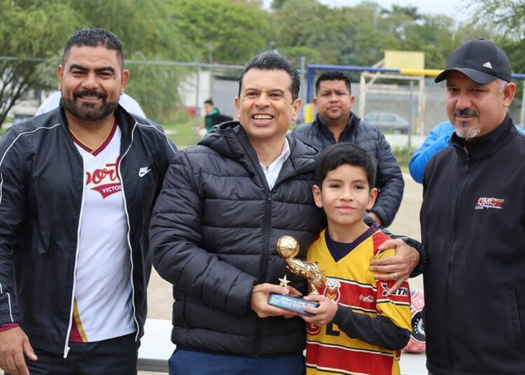 En Victoria se reconstruye el tejido social