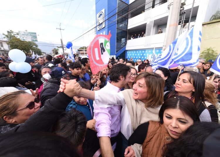 Impresionante Registro de Rosa González y Aída Féres de Nader
