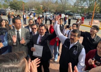 Registra Facultad de Derecho a Dámaso Anaya como candidato a Rector de la UAT