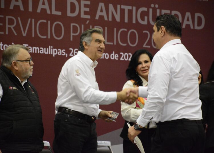 AVA anuncia aumento del 20% a burócratas de Tamaulipas