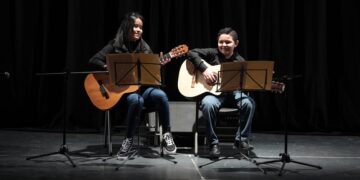 Culminan más de 400 neolaredenses, talleres de iniciación artística