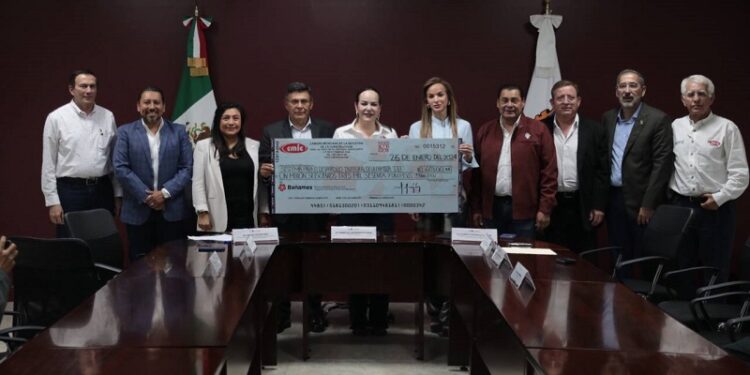 Gobierno de NLD y constructores locales, refrendan colaboración