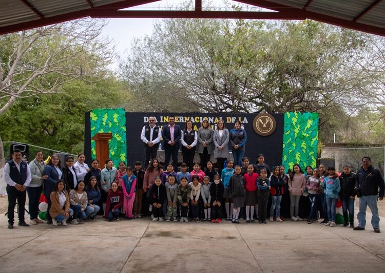 Promueve UAT actividades científicas para alumnas de escuelas primarias