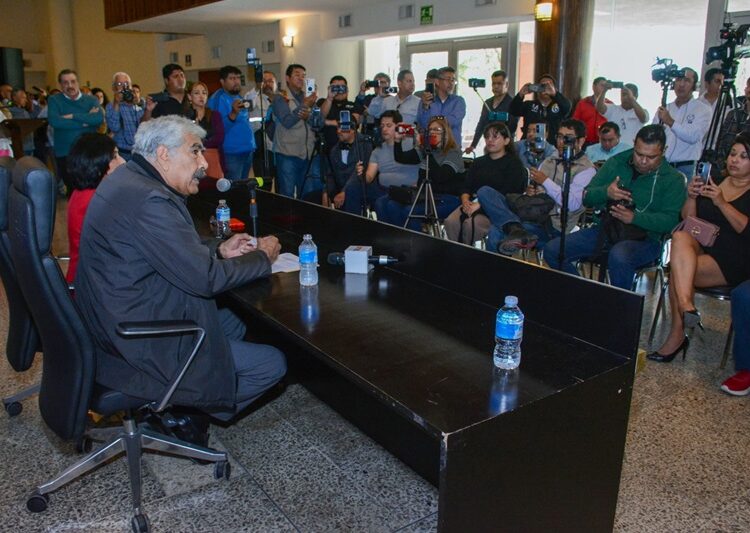 Denuncia la UAT a exfuncionarios por delitos que afectan el patrimonio de la institución