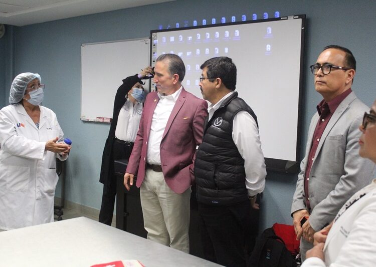 Plantean nuevos proyectos para la Facultad de Medicina de la UAT en Tampico