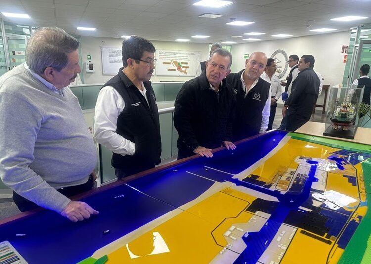 El rector Dámaso Anaya sostiene acuerdos de la UAT con el sistema portuario de Altamira