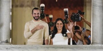 Tribunal Electoral de El Salvador, oficializa reelección de Bukele
