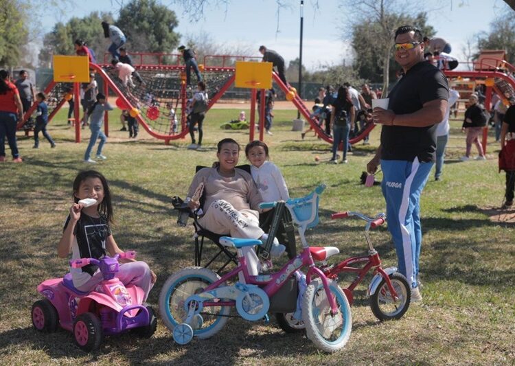 Abarrotan familias neolaredenses el renovado Parque Viveros en fin de semana