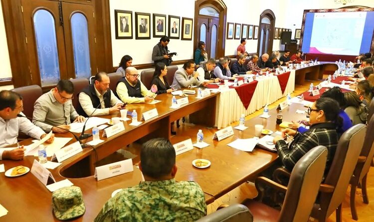 Alerta asociación de bancos de presencia de estafadores en cajeros