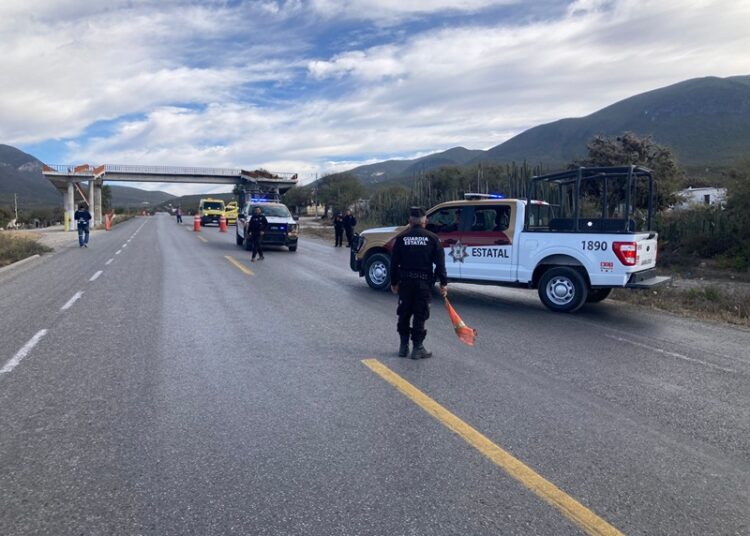 Alerta: circulación cerrada en ambos sentidos de la Carretera Federal 101 por paso de calderas