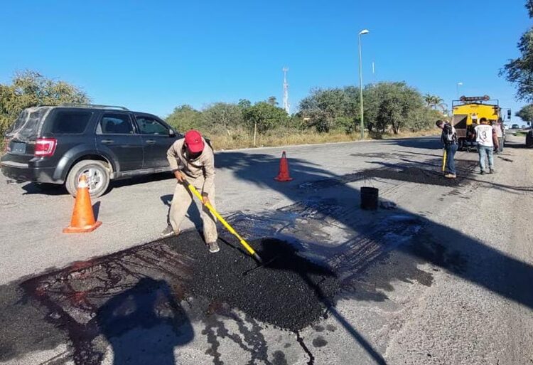 Amplía Municipio de Victoria programa de bacheo a más colonias