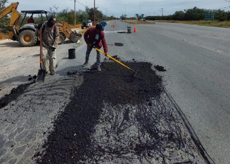 Amplía Municipio de Victoria programa de bacheo a más colonias