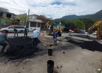 Amplía Municipio de Victoria programa de bacheo a más colonias