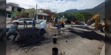 Amplía Municipio de Victoria programa de bacheo a más colonias