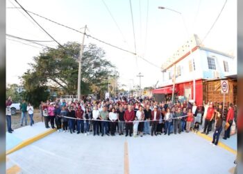 Beneficia Gobierno Altamirense al Fracc. Los Naranjos con obra de pavimentación