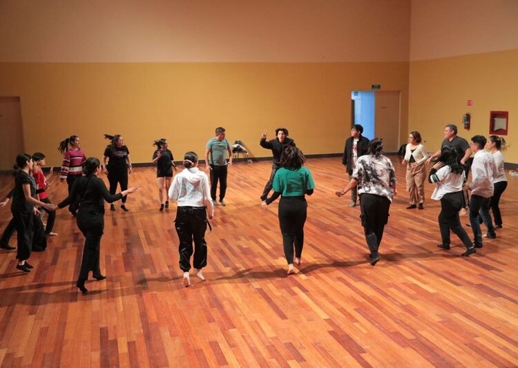 Brinda Gobierno de NLD clases de danza gratuita a jóvenes neolaredenses