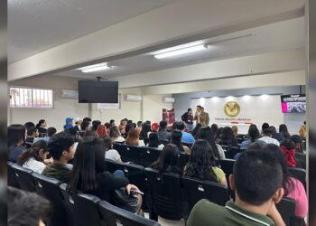 Brinda IMJUVE pláticas de concientización a estudiantes y trabajadores