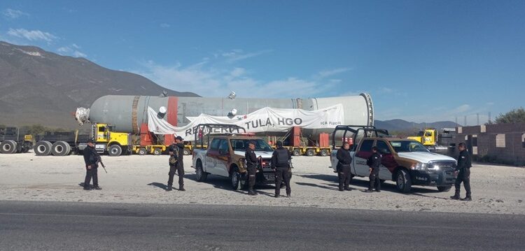 Circulación cerrada en Carretera Federal 101 por movimiento de calderas