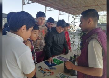 Con pláticas educativas crean conciencia para cuidado del Medio Ambiente