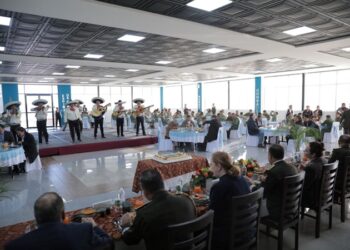 Conmemoran Día del Ejército Mexicano con desayuno en NLD