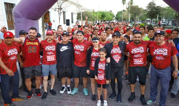 Conviven y fomentan el deporte Lucy y Lalo en familia