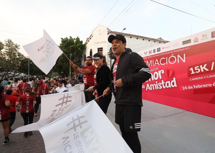 Conviven y fomentan el deporte Lucy y Lalo en familia