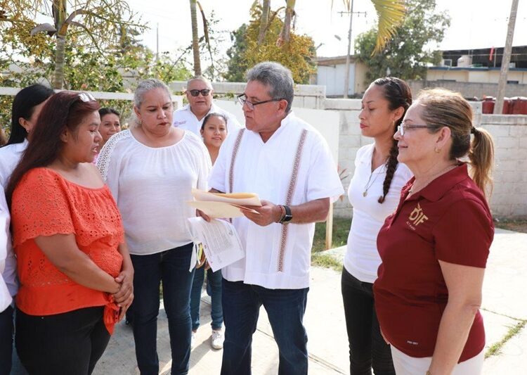 Cumple Gobierno de Altamira con entrega de becas municipales