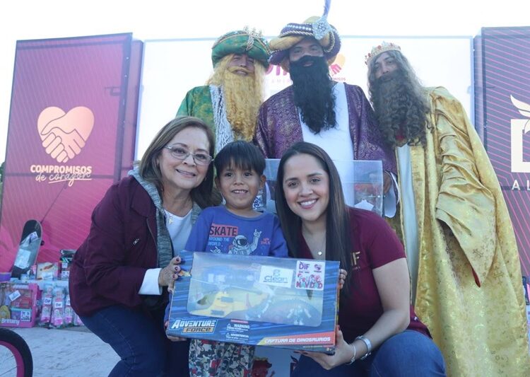 DIF Altamira y voluntariado juvenil llevan alegría a niños en las Haciendas I