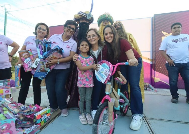 DIF Altamira y voluntariado juvenil llevan alegría a niños en las Haciendas I