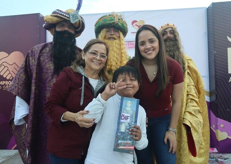 DIF Altamira y voluntariado juvenil llevan alegría a niños en las Haciendas I