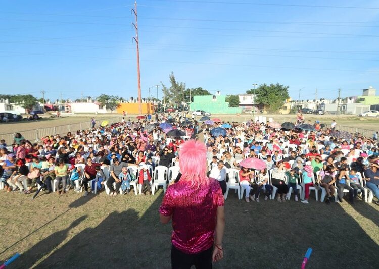 DIF Altamira y voluntariado juvenil llevan alegría a niños en las Haciendas I