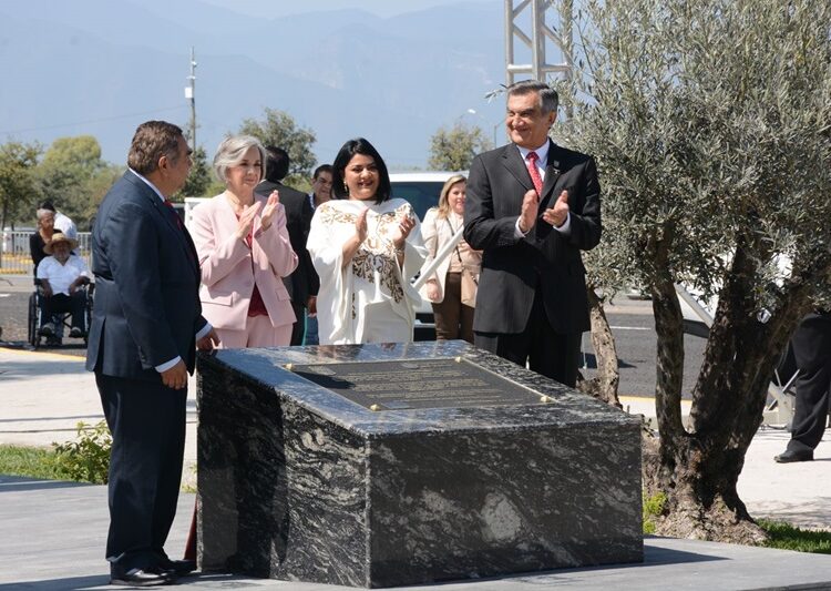 Devela gobernador muro del Bicentenario de Tamaulipas
