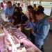 Disfrutan neolaredenses Bazar UNE edición San Valentín