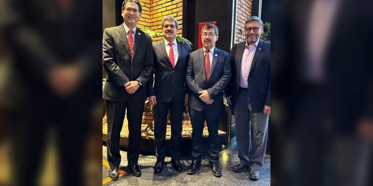 El rector Dámaso Anaya refuerza la vinculación de la UAT con asociaciones de educación superior