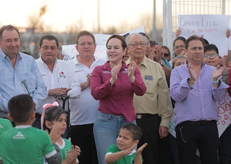 Entrega Carmen Lilia rehabilitación de «El Laguito»