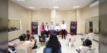 Entrega Sistema DIF Altamira becas de inclusión social en sinergia con DIF Tamaulipas