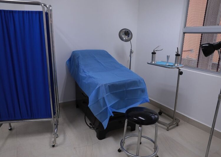 Entrega alcaldesa Carmen Lilia dispensario médico a vecinos de la Nueva Era