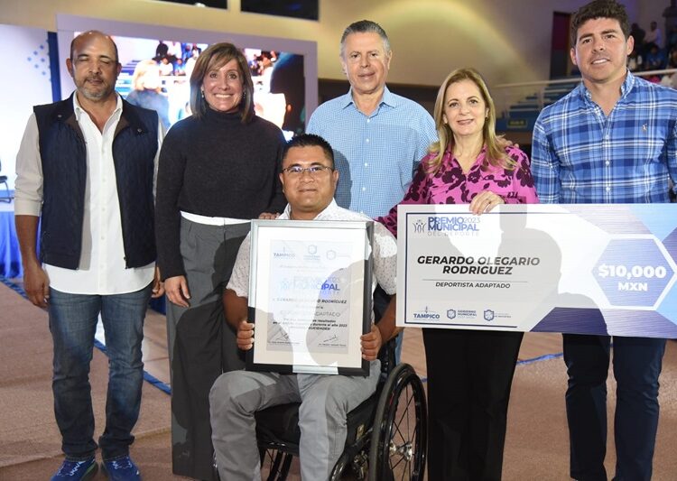 Entregó Chucho el Premio Municipal del Deporte