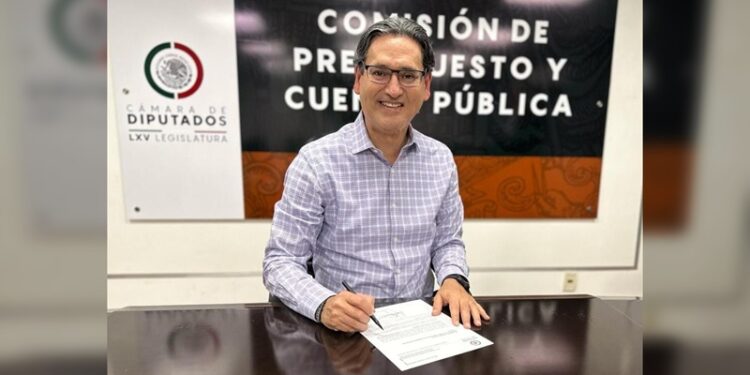 Aprueban licencia a Erasmo González para separarse del cargo como Diputado Federal