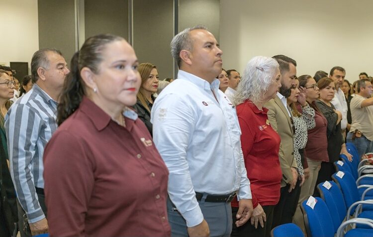 Firma de convenio internacional entre UMCE de Chile y CRETAM