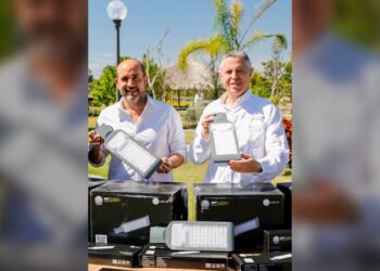 Fortalece Chucho Nader programa permanente de alumbrado público