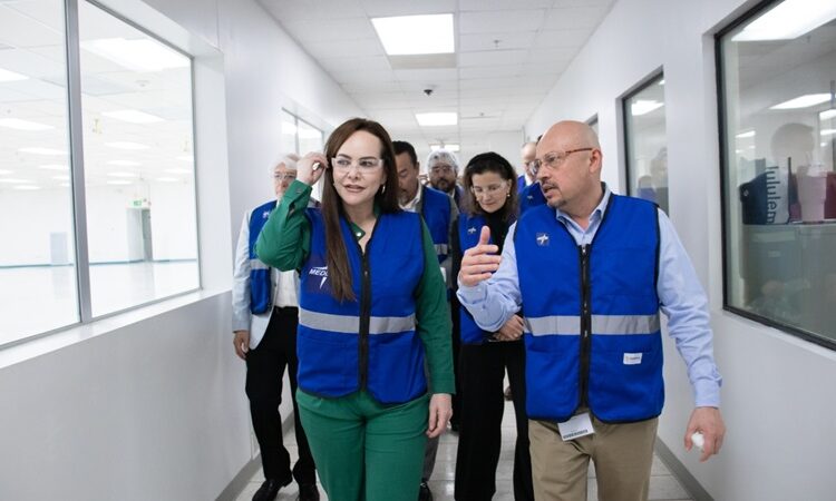 Inaugura Carmen Lilia Canturosas Planta “Medline Hudson RCI”