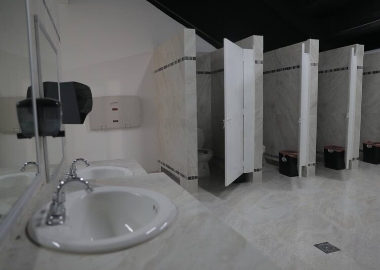 Inaugura Carmen Lilia plazas, vialidades y baños de unidad deportiva