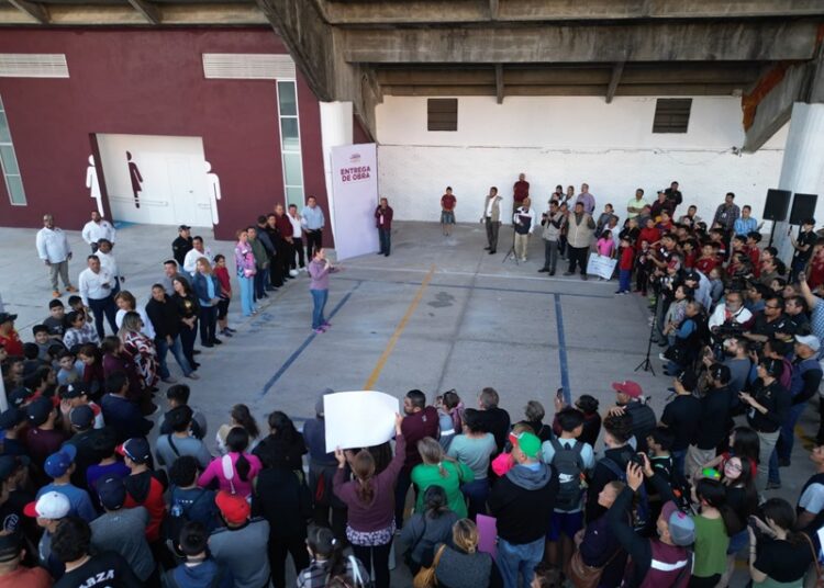 Inaugura Carmen Lilia plazas, vialidades y baños de unidad deportiva