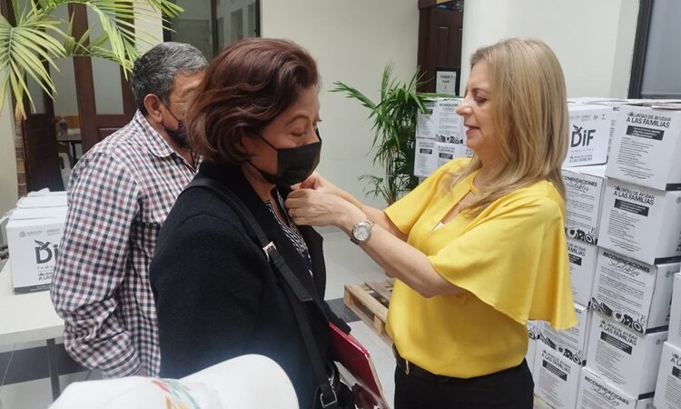 Inicia Aída Féres de Nader Campaña Contra el Cáncer Infantil en el DIF