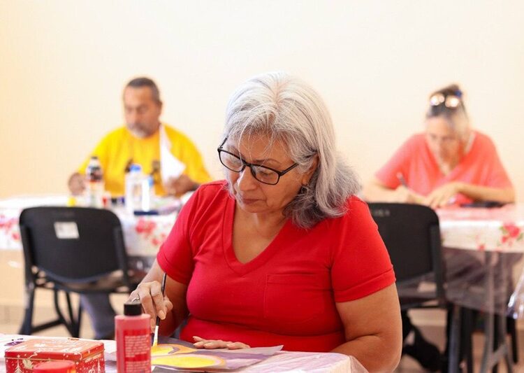 Mantiene DIF NLD abiertas las inscripciones a los talleres de arte y deporte para adultos activos