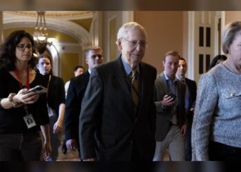 Tumban en el Senado de EUA el pacto bipartidista apoyado por Biden sobre la frontera