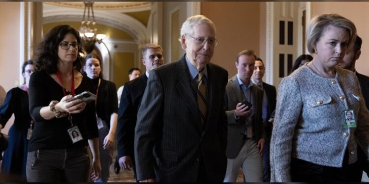 Tumban en el Senado de EUA el pacto bipartidista apoyado por Biden sobre la frontera