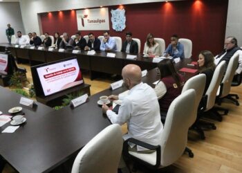 Negocia estado con empresarios pago del impuesto verde